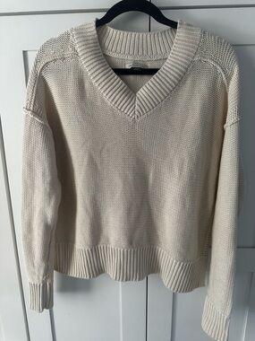 American Eagle Outfitters Cream V-Neck Knit Sweater